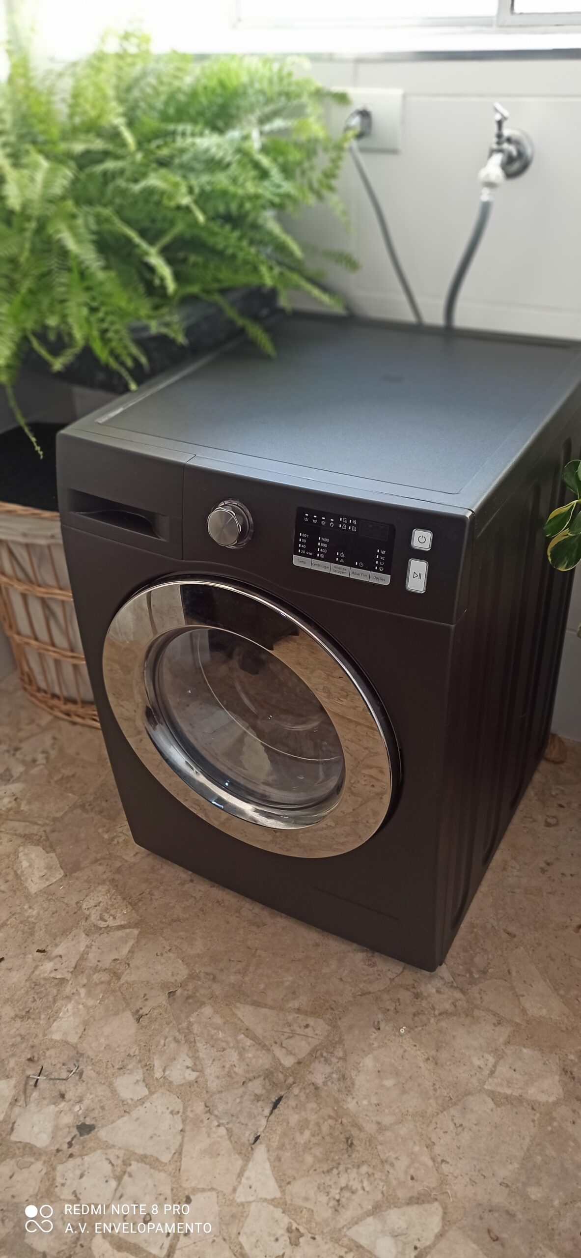 Envelopamento de máquina de lavar. Cor:  grafite jateado opaco. Imprimax